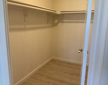 78650 Avenue 42 - Photo Thumbnail 8