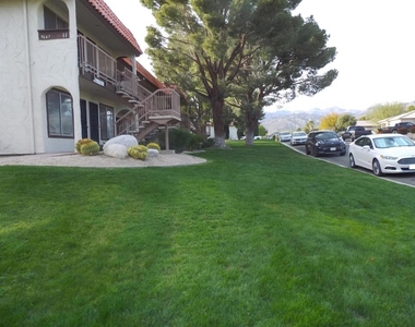 9651 Spyglass Avenue - Photo Thumbnail 4