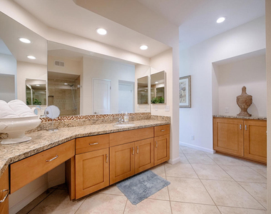 127 Villa Court - Photo Thumbnail 18