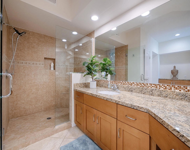 127 Villa Court - Photo Thumbnail 16
