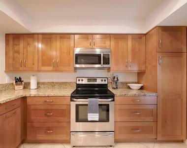 127 Villa Court - Photo Thumbnail 13