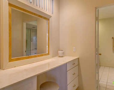 1533 E Canyon Estates Drive - Photo Thumbnail 22
