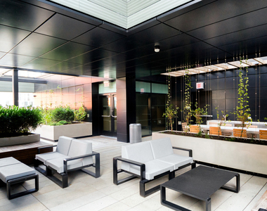 600 W 58th St - Photo Thumbnail 11