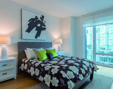 600 W 58th St - Photo Thumbnail 4