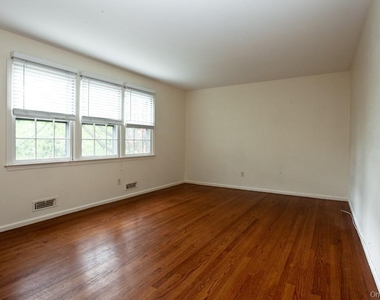 605 Fort Hill Road - Photo Thumbnail 7