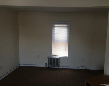 143-22 94th Avenue - Photo Thumbnail 3