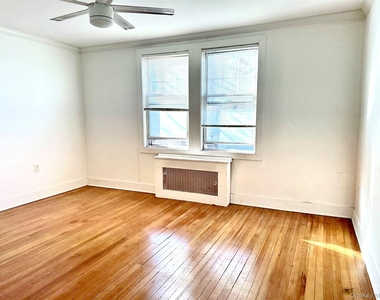 232 Fifth Avenue - Photo Thumbnail 5