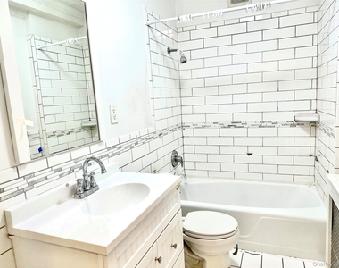 232 Fifth Avenue - Photo Thumbnail 11