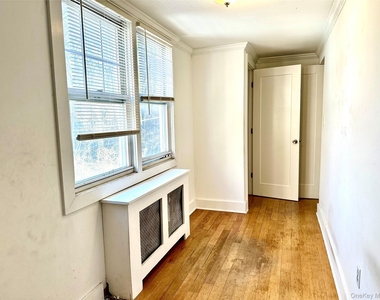 232 Fifth Avenue - Photo Thumbnail 8