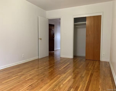 32-25 68th Street - Photo Thumbnail 4