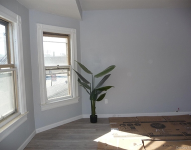 220 Roosevelt Drive - Photo Thumbnail 34
