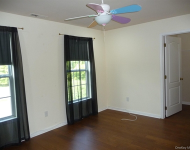 220 Roosevelt Drive - Photo Thumbnail 42