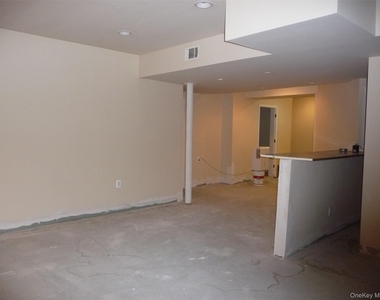 220 Roosevelt Drive - Photo Thumbnail 29