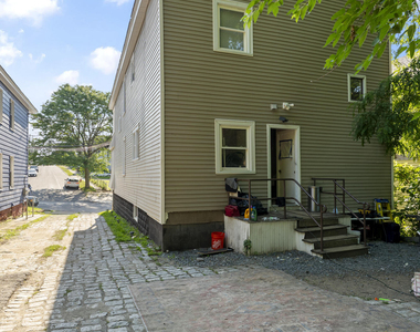 635 Crane Street - Photo Thumbnail 18