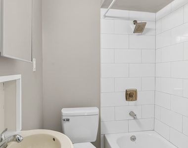 635 Crane Street - Photo Thumbnail 13