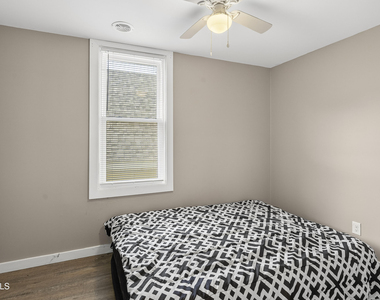 635 Crane Street - Photo Thumbnail 4
