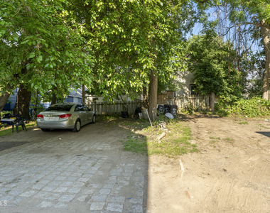 635 Crane Street - Photo Thumbnail 19