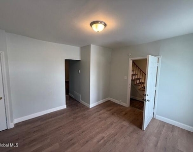 600 Livingston Avenue - Photo Thumbnail 1
