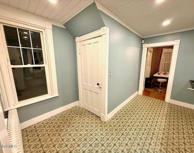 2145 New Scotland Road - Photo Thumbnail 5