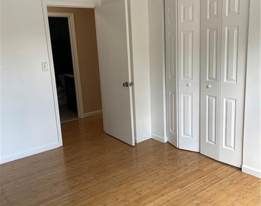 53 Taylor Drive - Photo Thumbnail 12