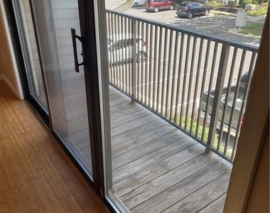 53 Taylor Drive - Photo Thumbnail 21