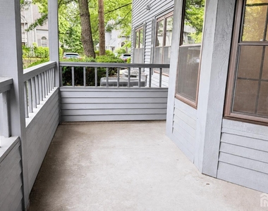903 Woodhaven Drive - Photo Thumbnail 12