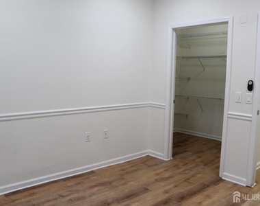 611 Doral Court - Photo Thumbnail 45
