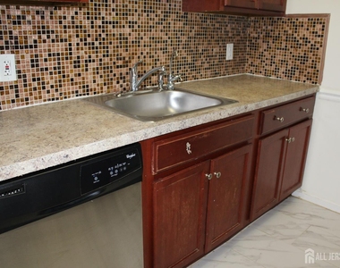 611 Doral Court - Photo Thumbnail 17