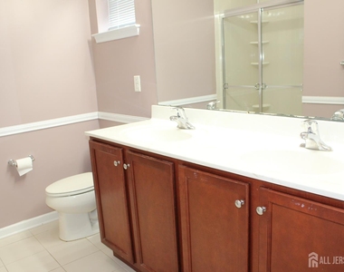 611 Doral Court - Photo Thumbnail 29
