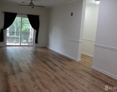 611 Doral Court - Photo Thumbnail 12