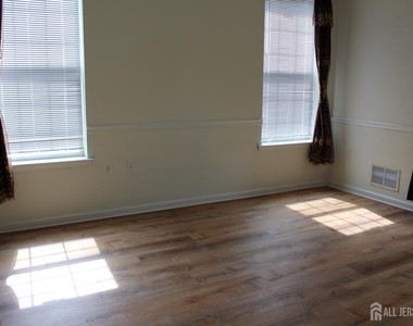 611 Doral Court - Photo Thumbnail 61