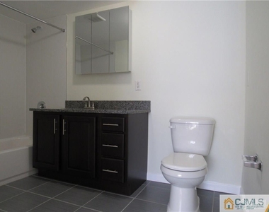 701 Stony Brook Way - Photo Thumbnail 6