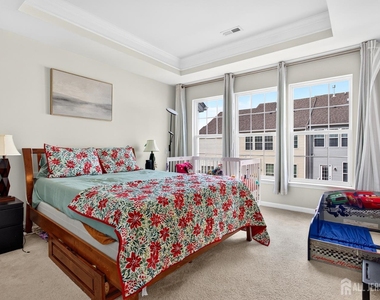 2103 Ethan Lane - Photo Thumbnail 9
