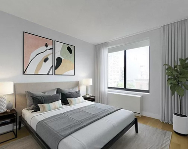 101 E 10th Street - Photo Thumbnail 5