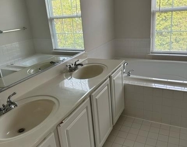 12964 Mandolin Lane - Photo Thumbnail 14