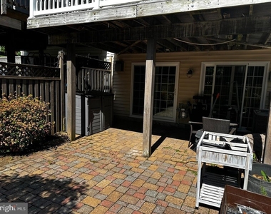 11593 Nellings Place - Photo Thumbnail 15