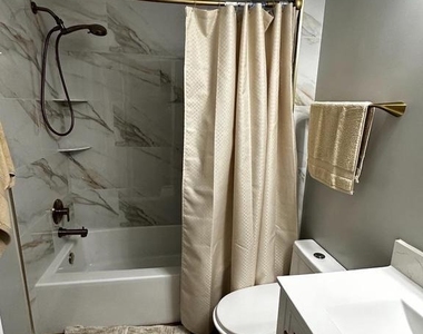 11593 Nellings Place - Photo Thumbnail 13