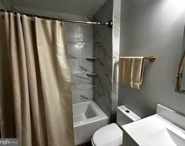 11593 Nellings Place - Photo Thumbnail 11