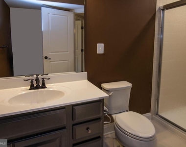 12908 Hoadly Manor Drive - Photo Thumbnail 12