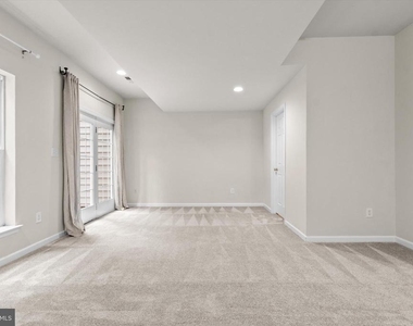 20139 Prairie Dunes Terrace - Photo Thumbnail 30