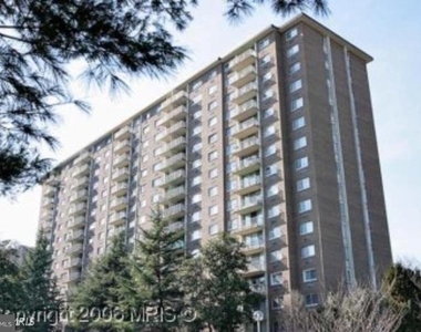 2059 Huntington Avenue - Photo Thumbnail 20