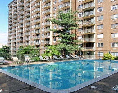 2059 Huntington Avenue - Photo Thumbnail 31