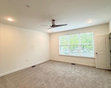4904 Chelan Crossing - Photo Thumbnail 19