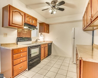 3863 Persimmon Circle - Photo Thumbnail 14
