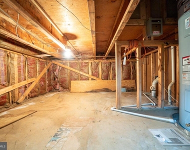 10168 Turnberry Place - Photo Thumbnail 28