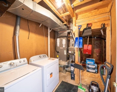 10168 Turnberry Place - Photo Thumbnail 27