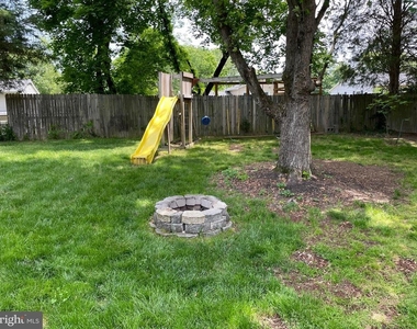 8011 Beckner Court - Photo Thumbnail 17