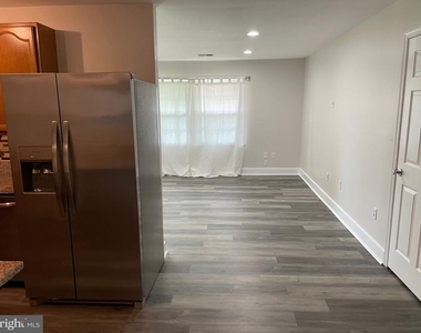 8011 Beckner Court - Photo Thumbnail 4
