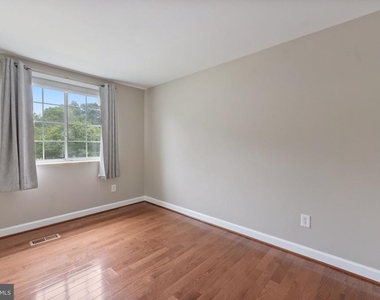 8454 Rippled Creek Court - Photo Thumbnail 8
