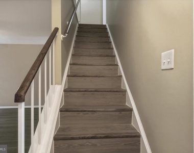 6168 Forest Creek Court - Photo Thumbnail 11
